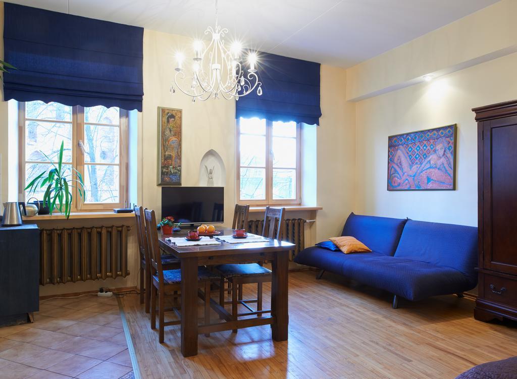 ヴィリニュスRegina House- Sv. Mikalojaus 13アパートメント エクステリア 写真